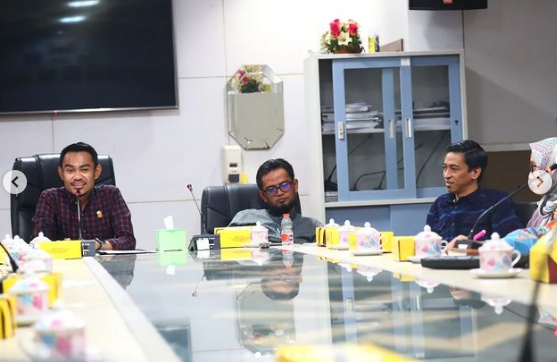 DPRD Makassar Gelar RDP, Bahas Aduan Warga Terkait PHK oleh Bank Mandiri